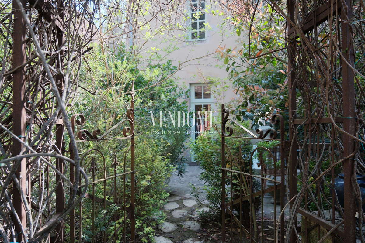 Maison à AUTHON-DU-PERCHE