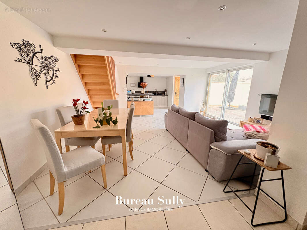 Maison à SAINT-DIDIER-SUR-CHALARONNE