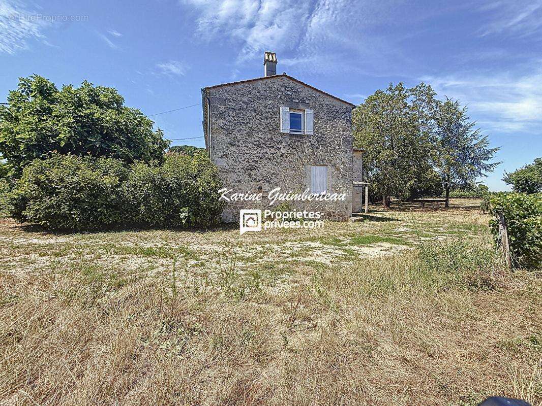 Maison en pierre Fronsadais 160 m2 + jardin + dépendance + garage - photo 18