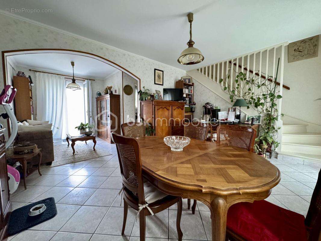 Maison à LIVRY-GARGAN
