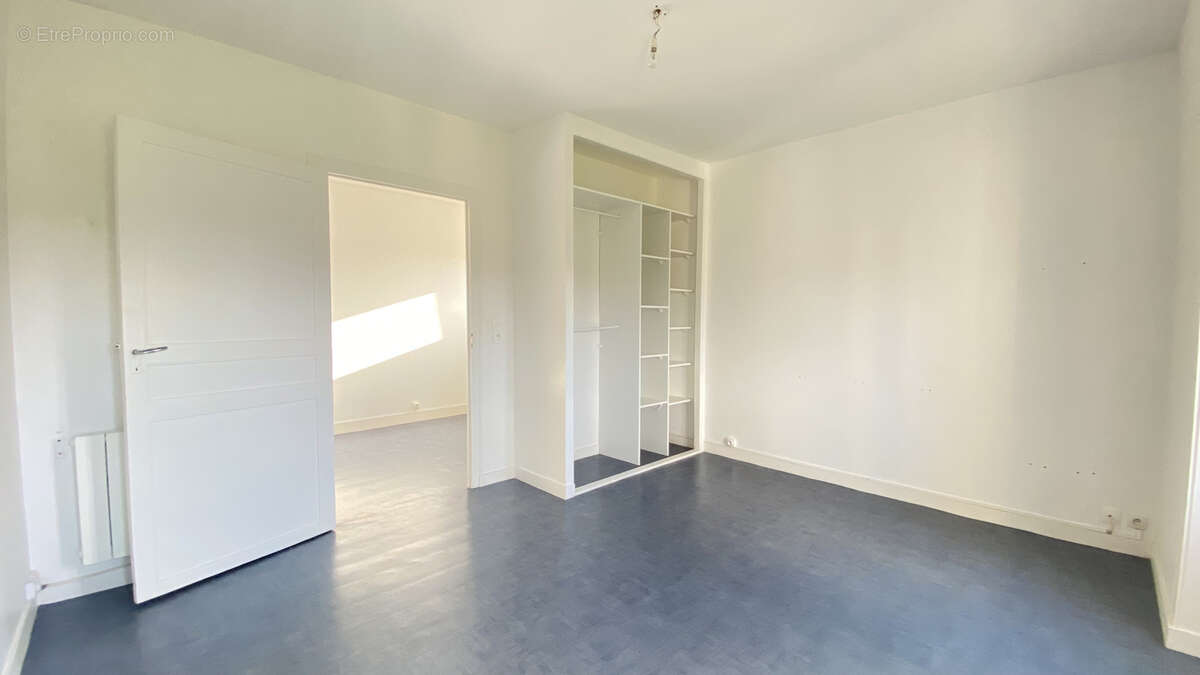 Maison à CHENAC-SAINT-SEURIN-D&#039;UZET