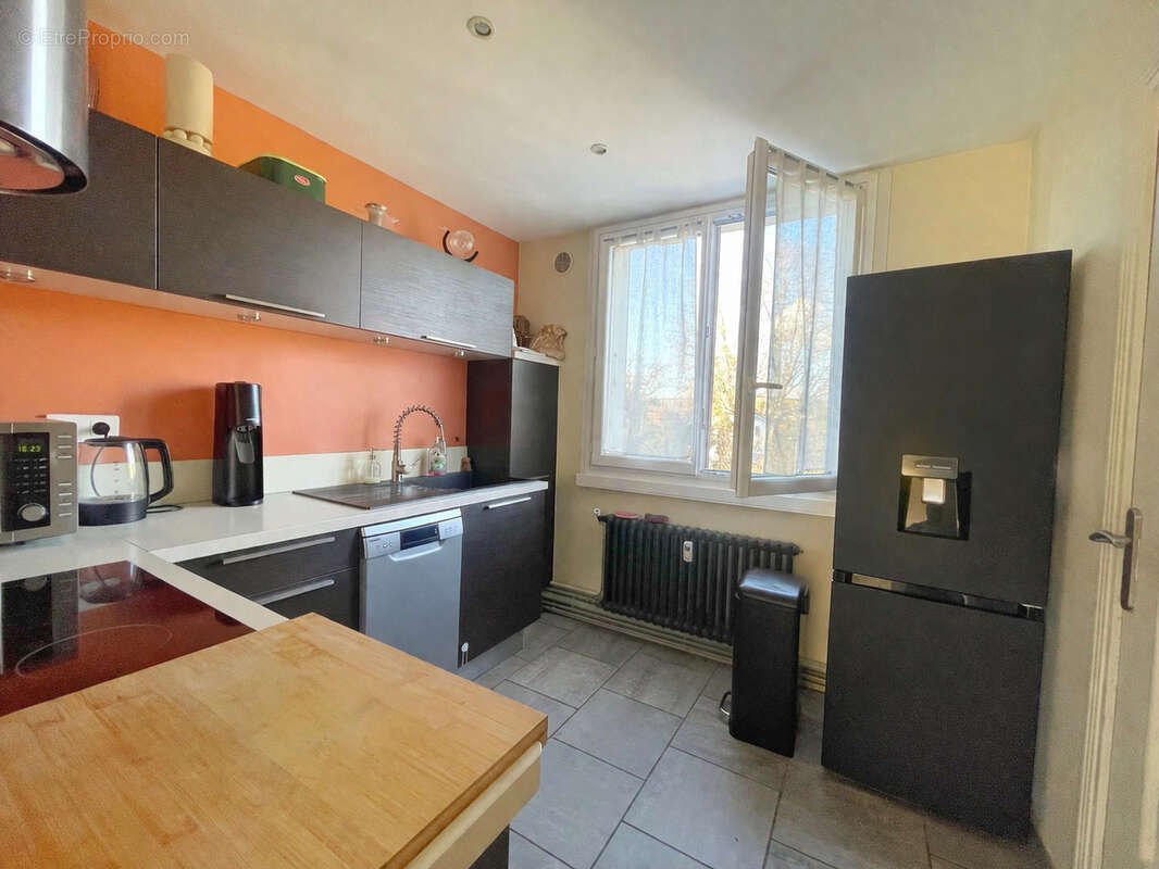 Appartement à SAINT-SYMPHORIEN-D'OZON