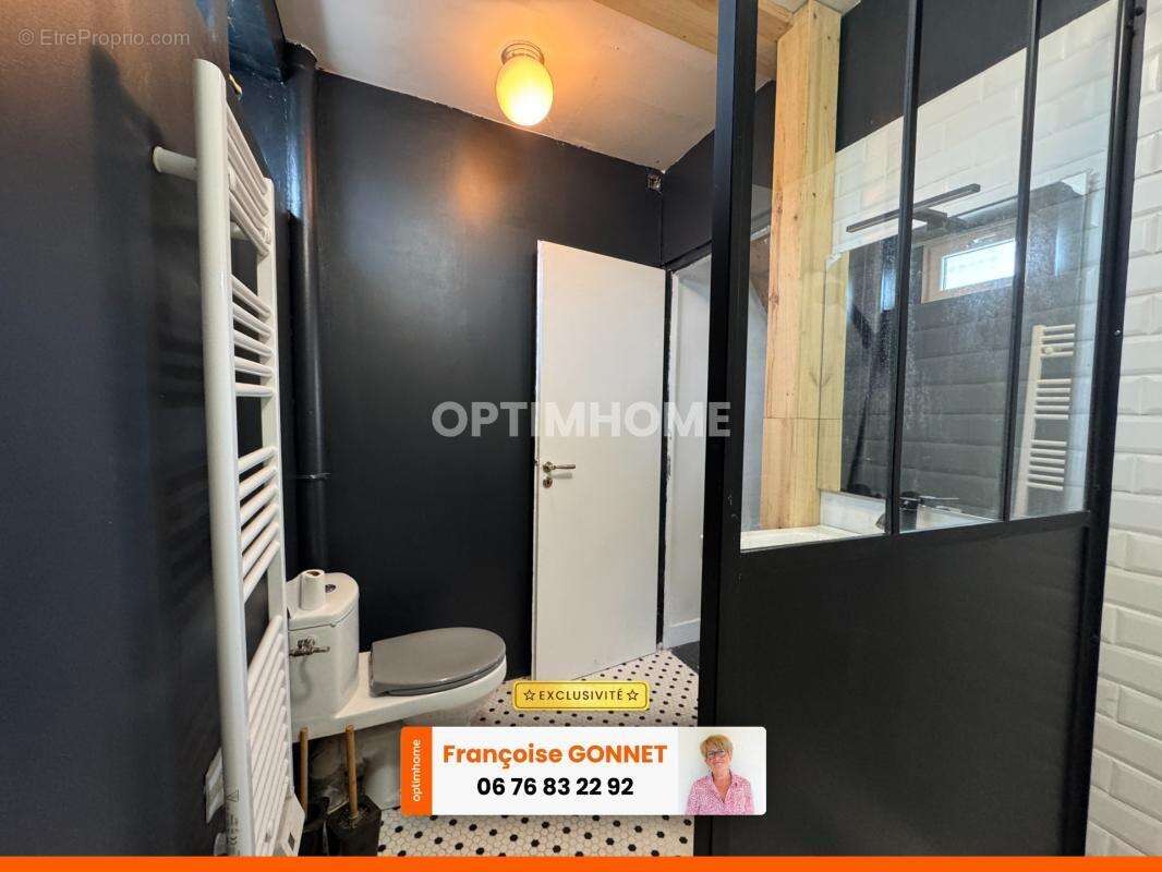 LONGERE de 215 m² - 6 pièces - 4 chambres - Piscine - 275 000 € - LAPAN - photo 25