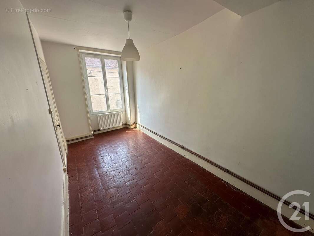 Maison 95 m² à Corvol-L'orgueilleux  - photo 14