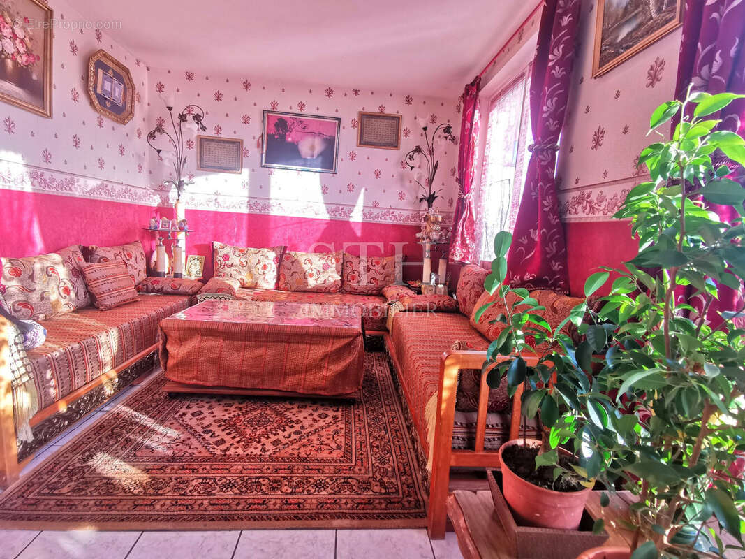 Living2 /Chambre 3 - Appartement à EPINAY-SUR-SEINE