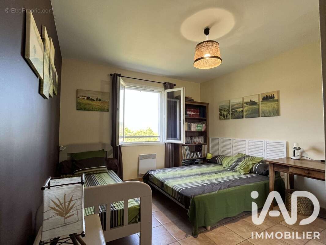 Maison 124 m² à Fraisse-Des-Corbieres  - photo 7