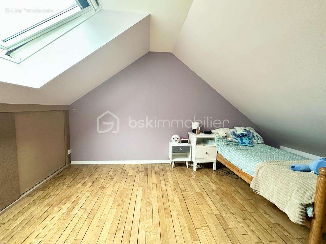 maison familiale sur  sous sol total  entièrement rénovée à 5 min de l'A16' - photo 12