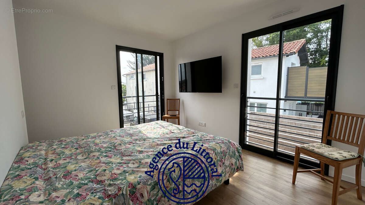 Maison à VAUX-SUR-MER