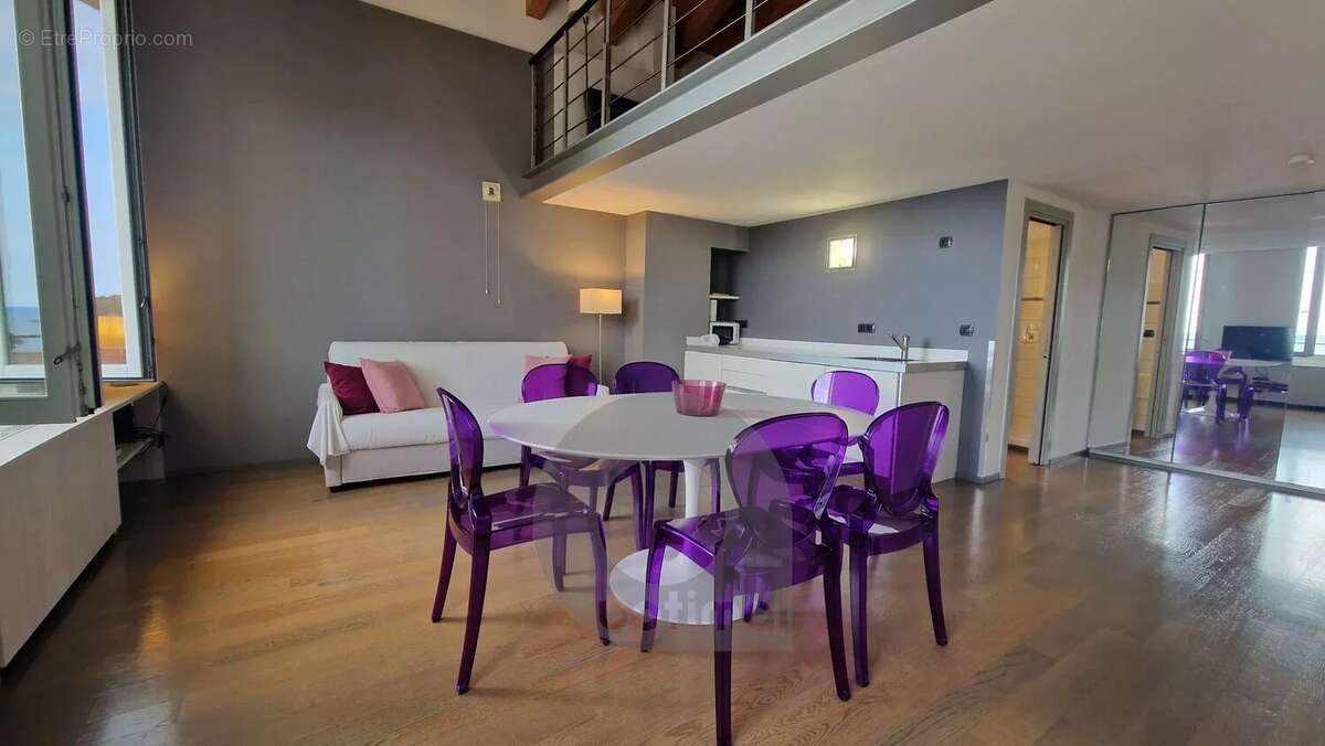 Appartement à ROQUEBRUNE-CAP-MARTIN