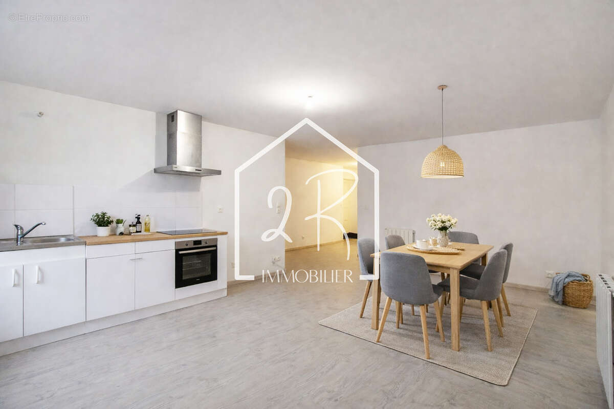 Appartement à MARENNES