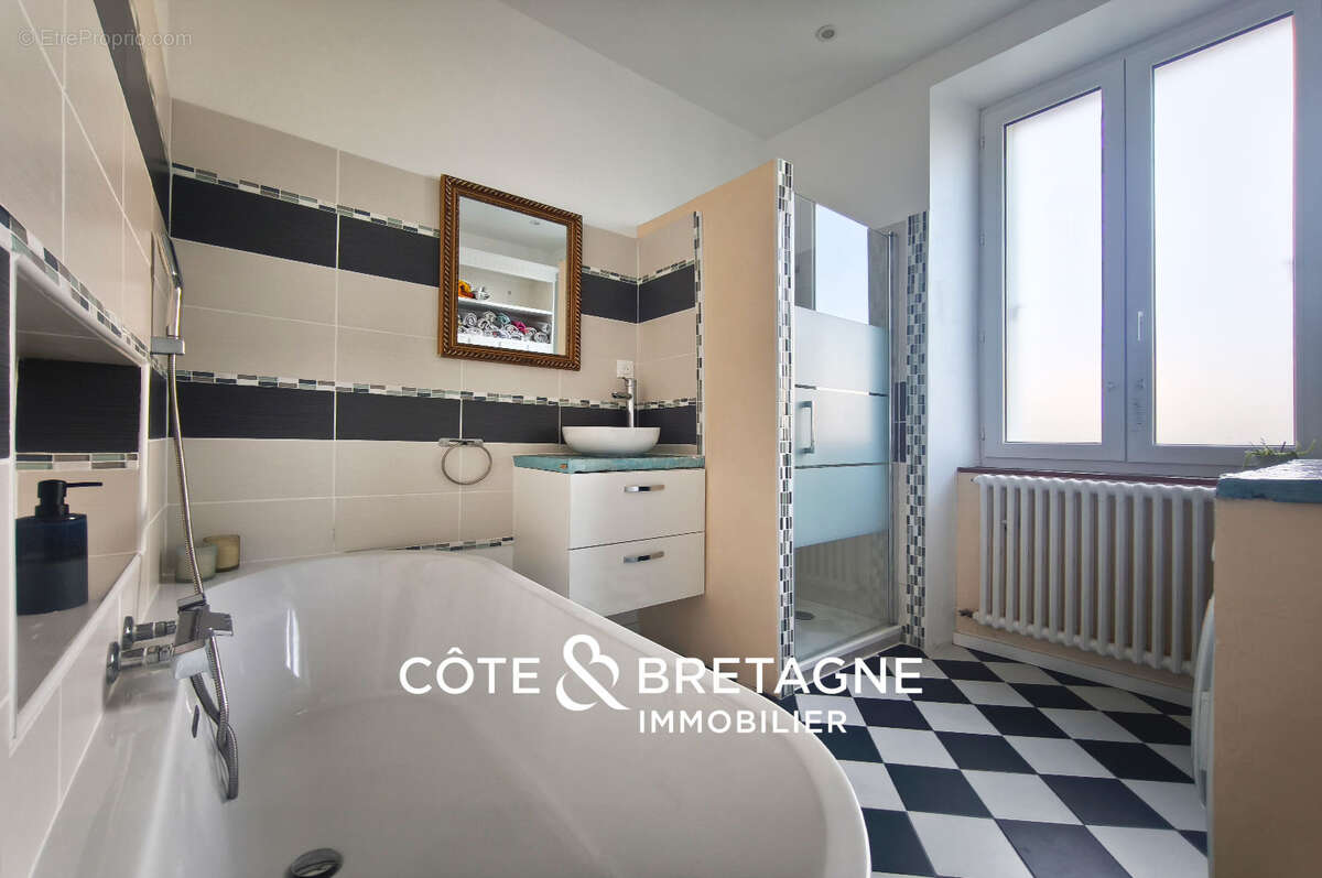 Maison à PLOUBAZLANEC