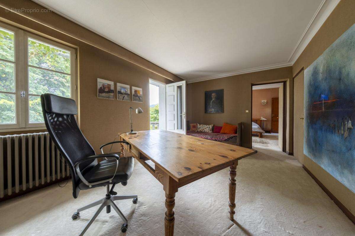 Maison à VILLENEUVE-D&#039;OLMES