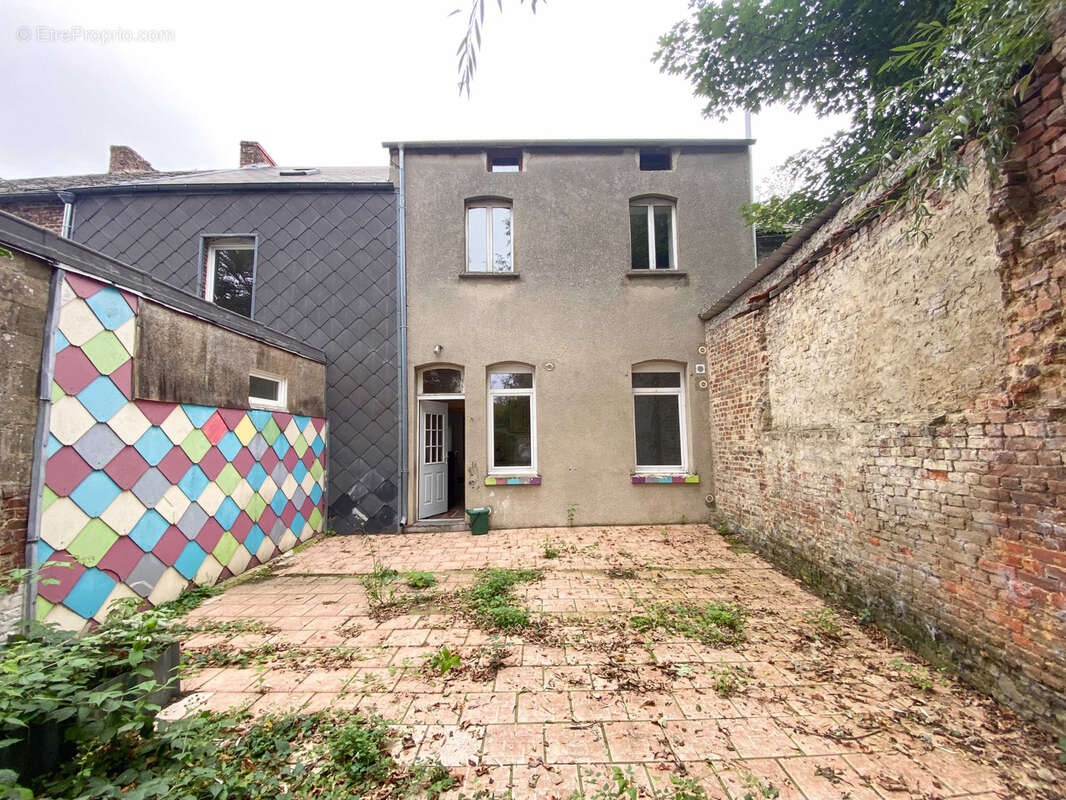 Maison à RECQUIGNIES