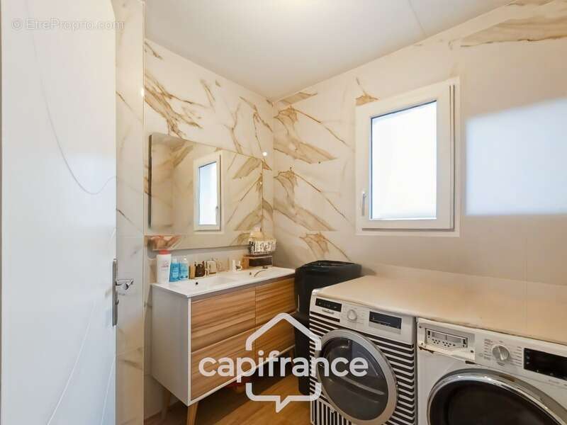 Maison à SAINTE-LIVRADE-SUR-LOT