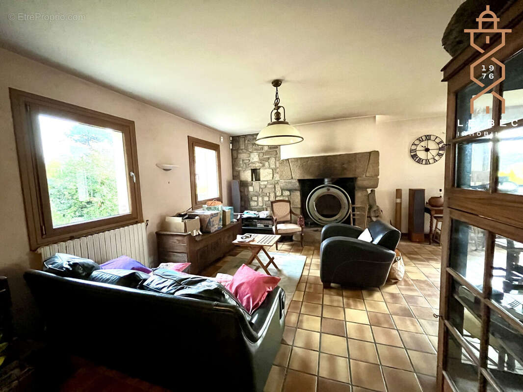 Maison à LARMOR-BADEN