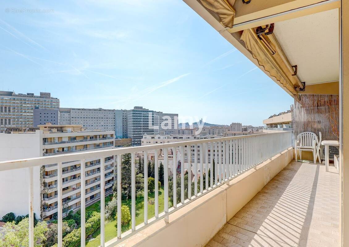 Appartement à MARSEILLE