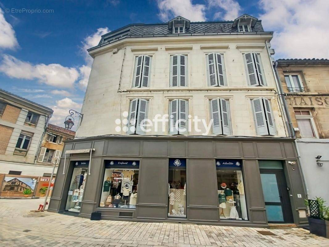 Maison à COGNAC
