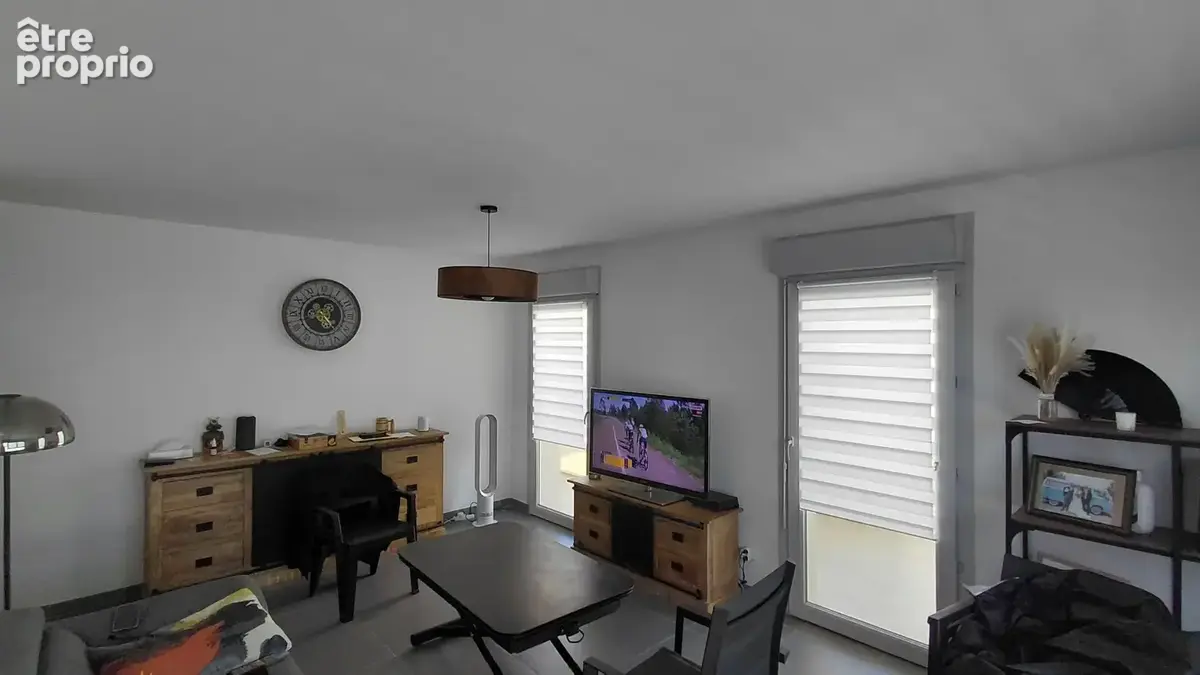 Appartement 2 pièces 47 m² à vendre à Montelimar (26200) - photo 2