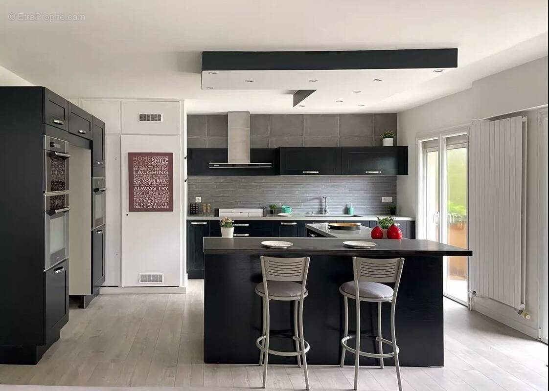 Appartement à RUEIL-MALMAISON