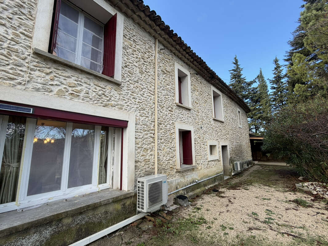 Maison à ENTRECHAUX