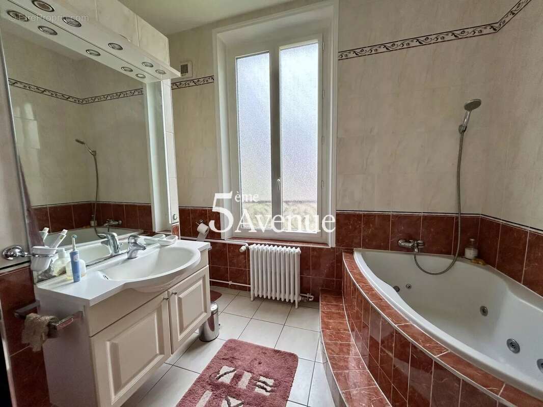 Maison à SUCY-EN-BRIE