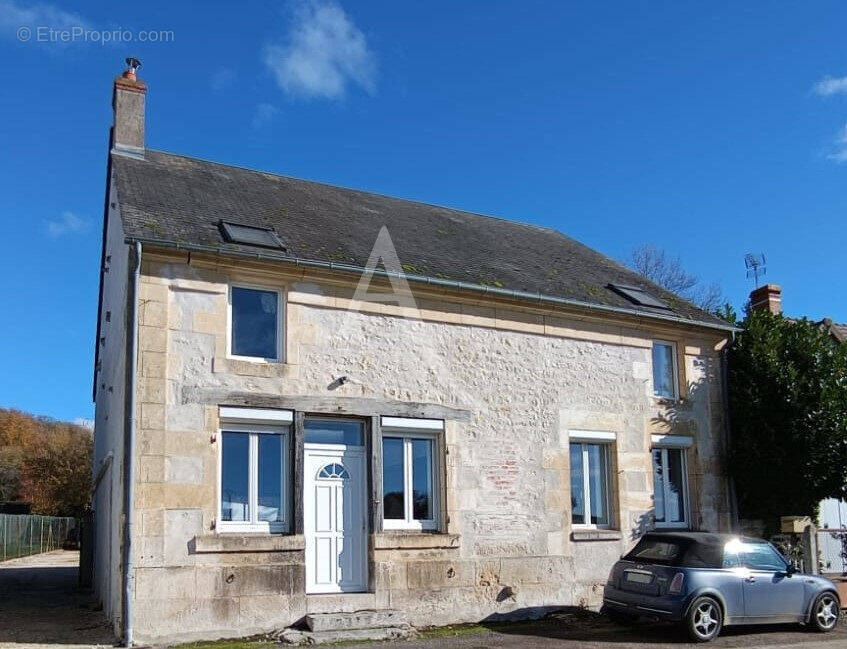 Maison à PARIGNY-LES-VAUX