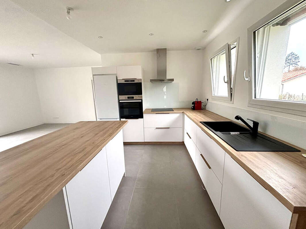 Maison à MOLIETS-ET-MAA