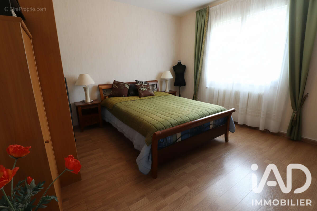 Maison 115 m² à Cournon-D'auvergne  - photo 8