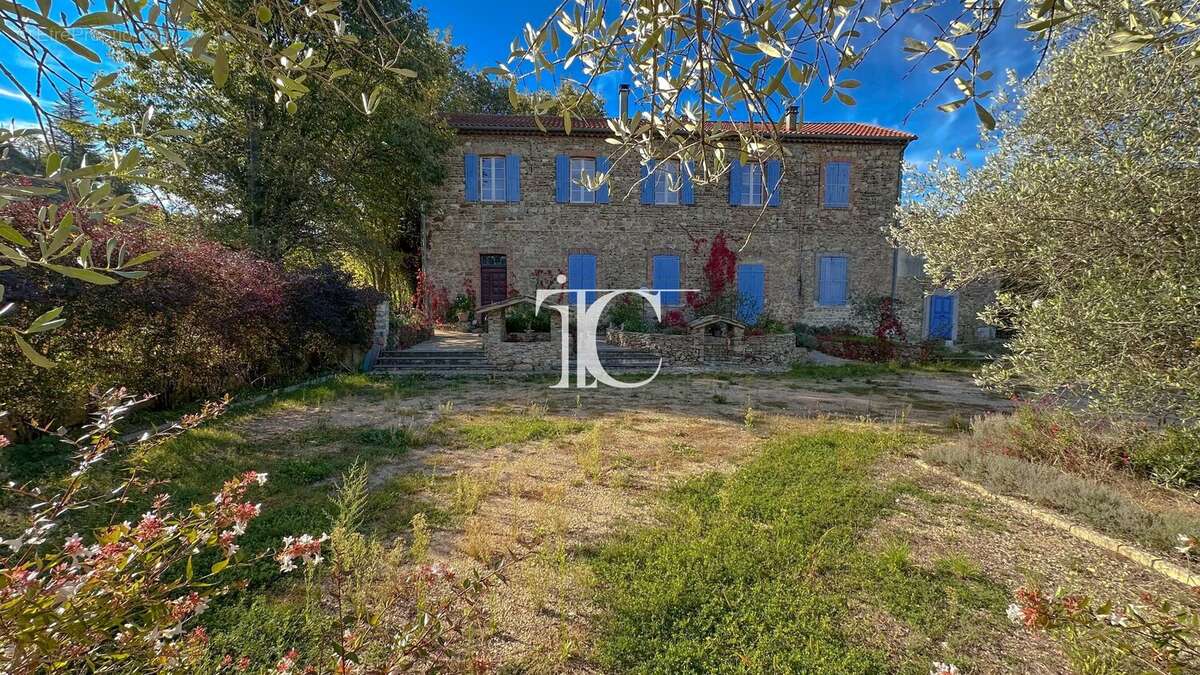 Maison à SAINT-PAUL-LE-JEUNE