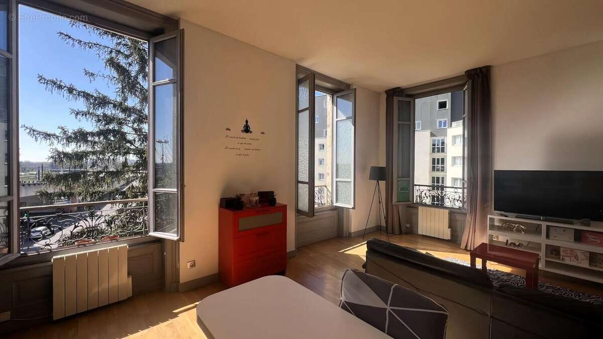 Photo 5 - Appartement à CALUIRE-ET-CUIRE