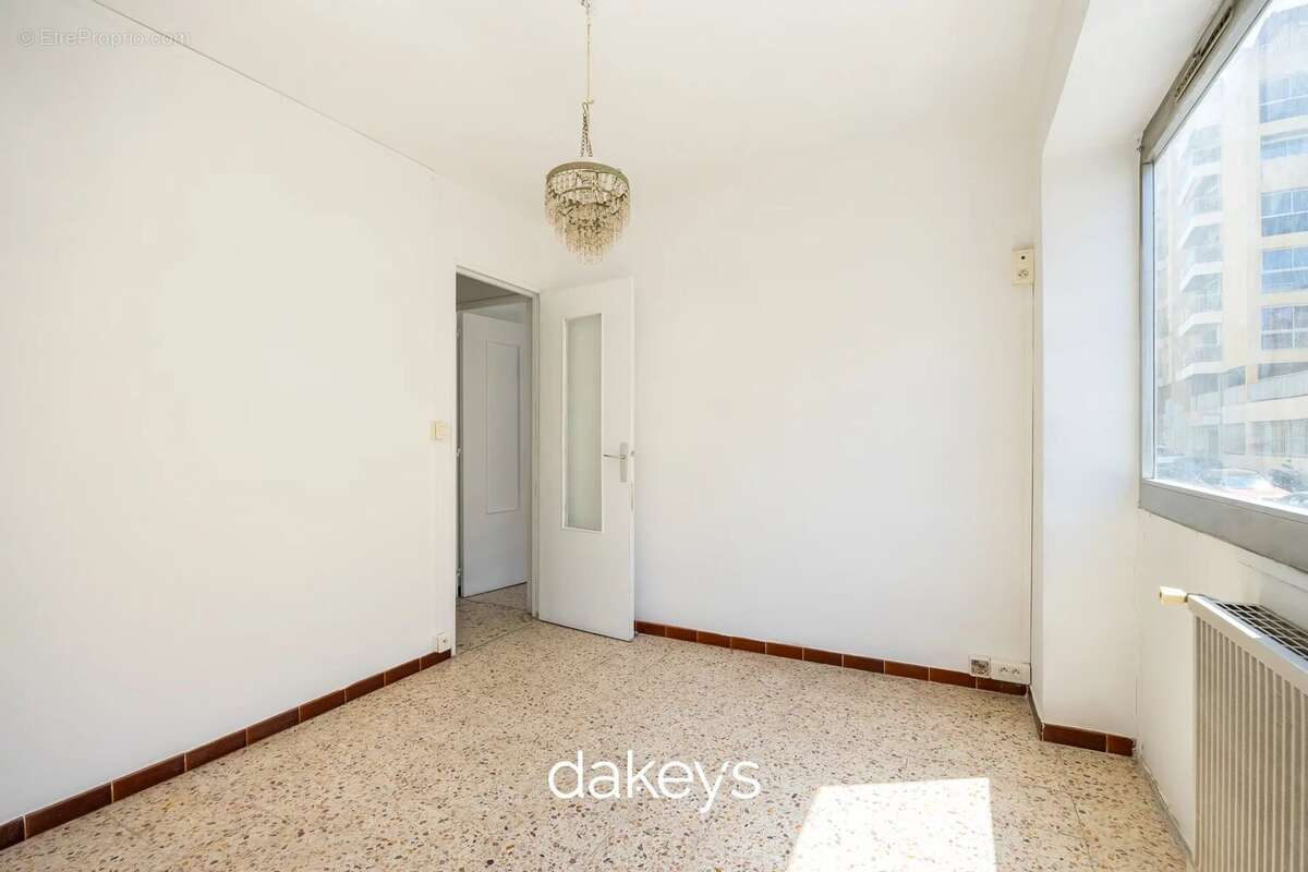 Appartement à MARSEILLE-7E