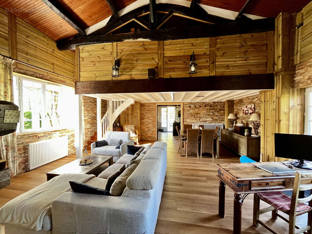 Maison à ROUANS