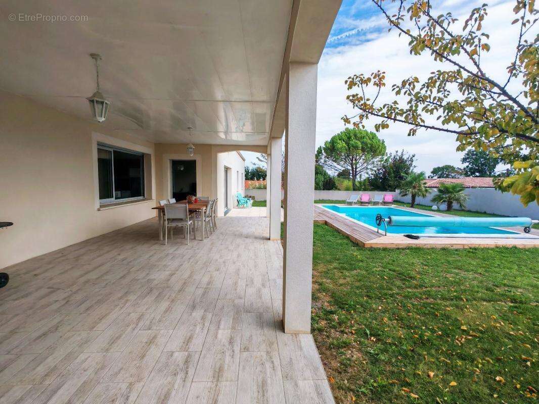 Maison à ECHILLAIS