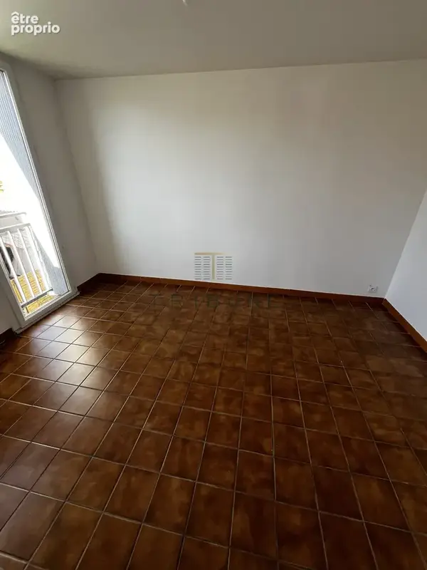 Appartement T4 avec garage - photo 6