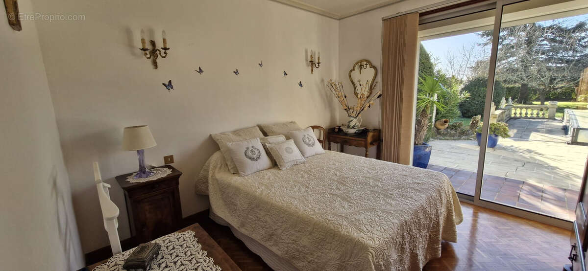 Maison à MORTAGNE-SUR-GIRONDE