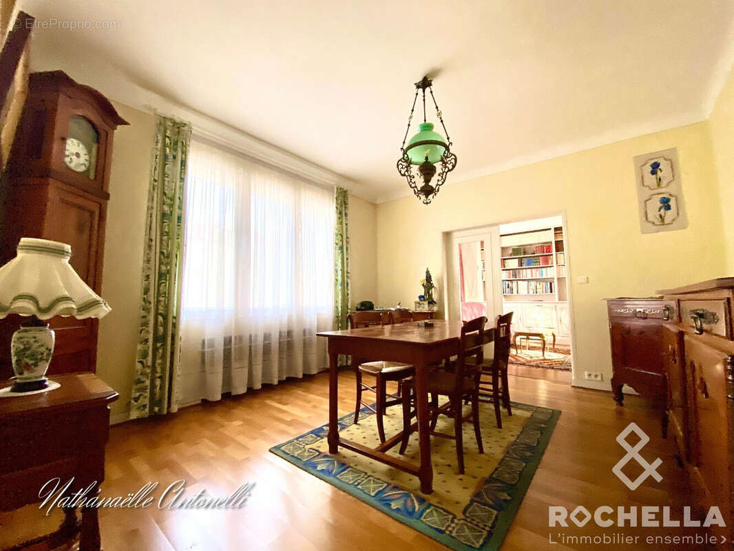 Maison 233 m² à Saint-Jean-D'angely  - photo 5
