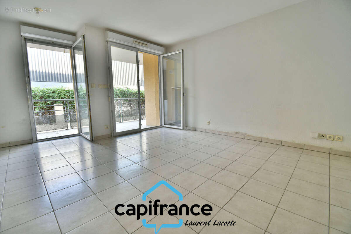 Appartement à vendre 1 pièces L'ISLE JOURDAIN (32) - residence sécurisée parking privatif - photo 4