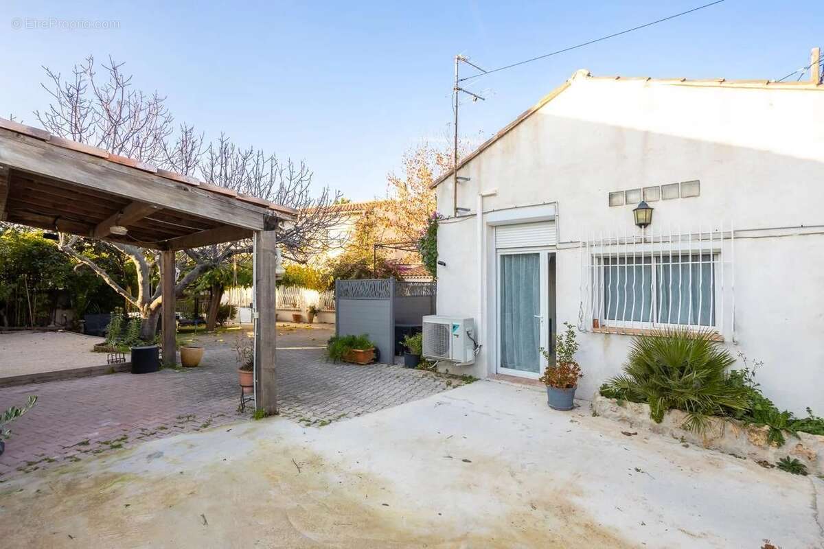 Appartement à MARSEILLE-12E