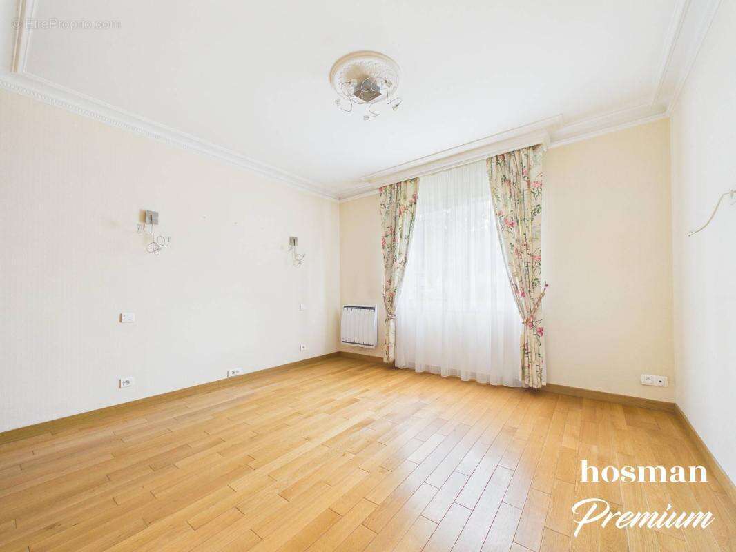 Maison de 163 m² (177 m2 au sol) avec 4 chambres, jardin, garage et spa - Quartier du Petit Chantilly à Orvault - photo 14