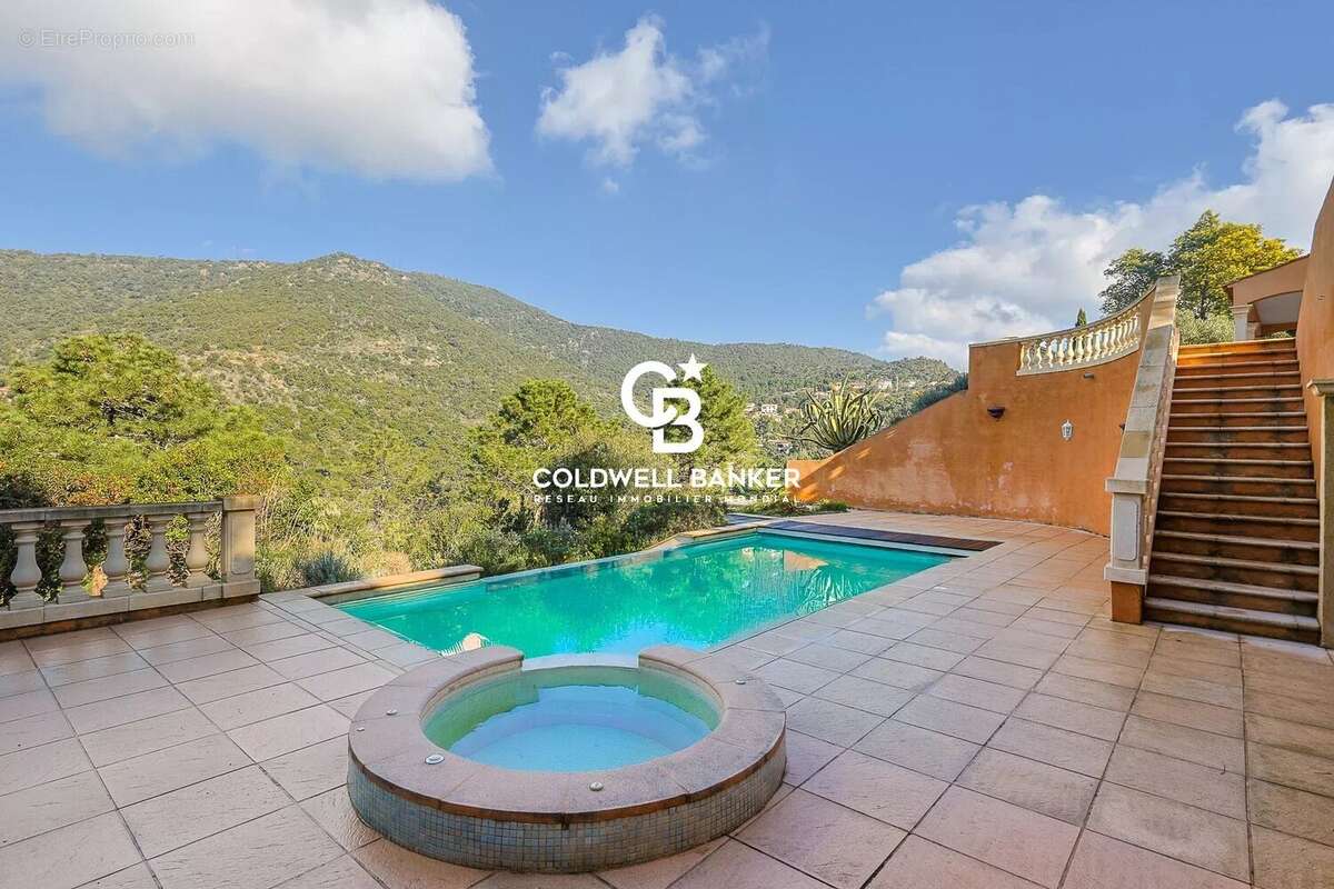 Maison à RAYOL-CANADEL-SUR-MER