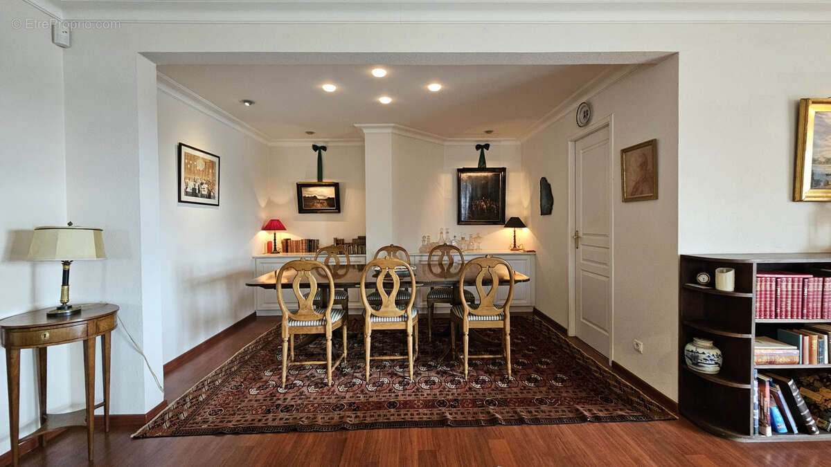 Appartement à DIVONNE-LES-BAINS