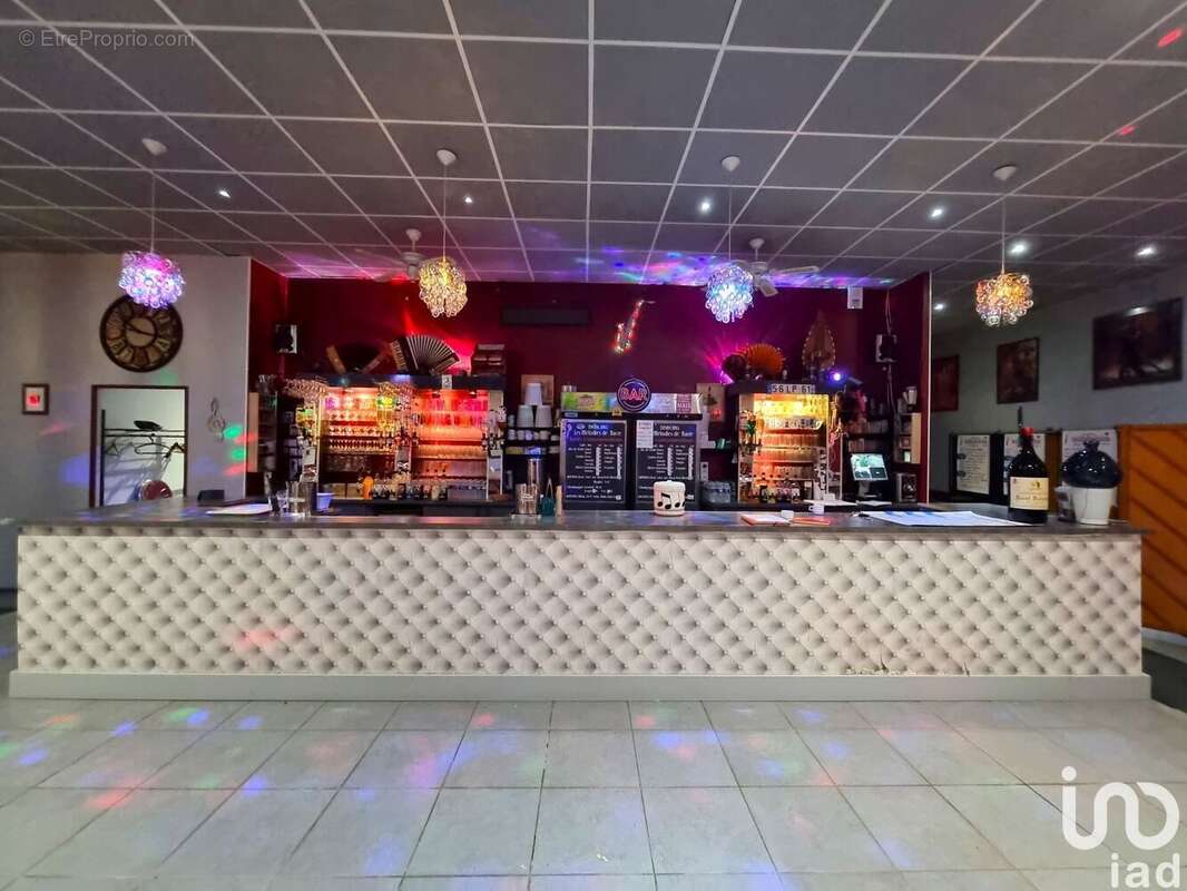 Photo 2 - Commerce à TULLE