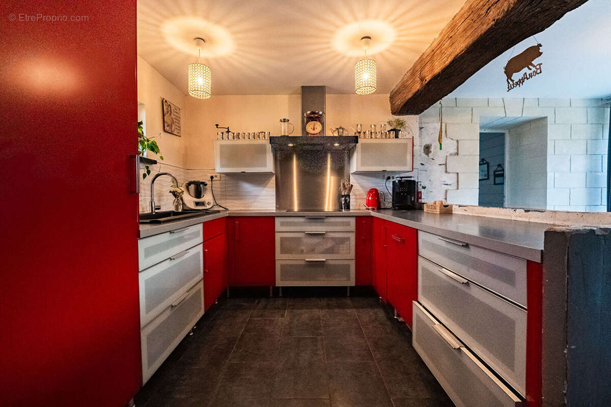 Maison à LES PONTS-DE-CE