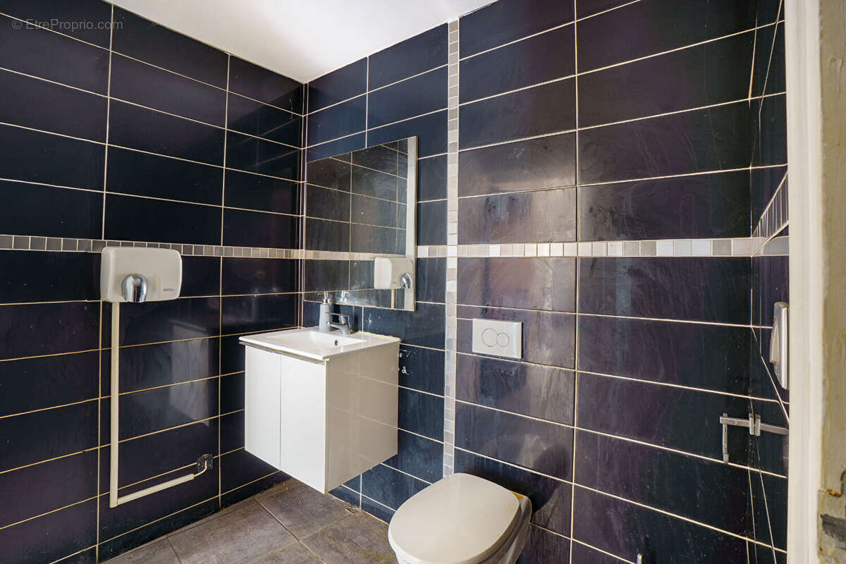 Local Commercial centre ville - 71m² - photo 3