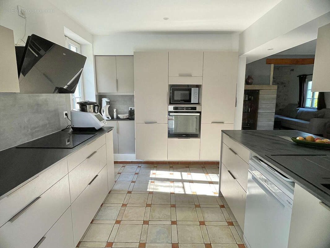 Maison Maubec 5 pièce(s) 105 m2 - photo 6