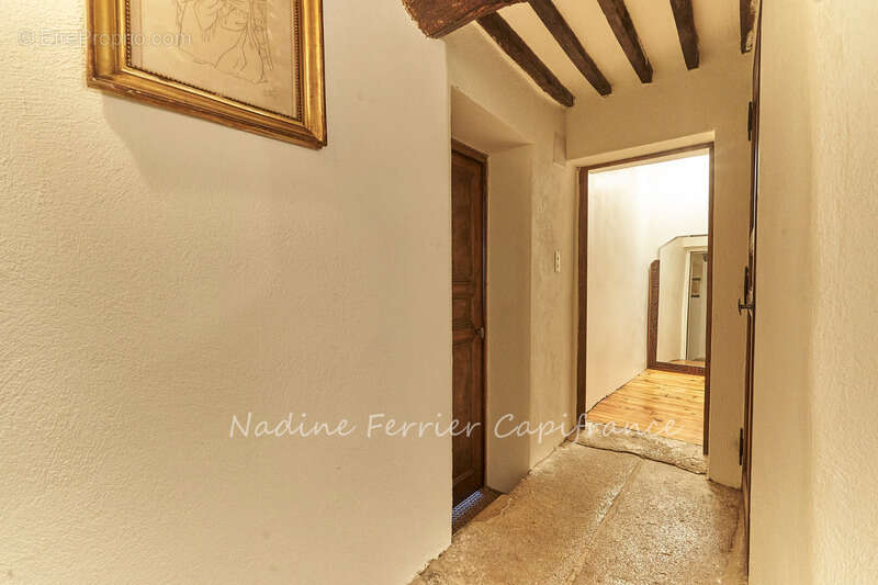Maison à JOUQUES