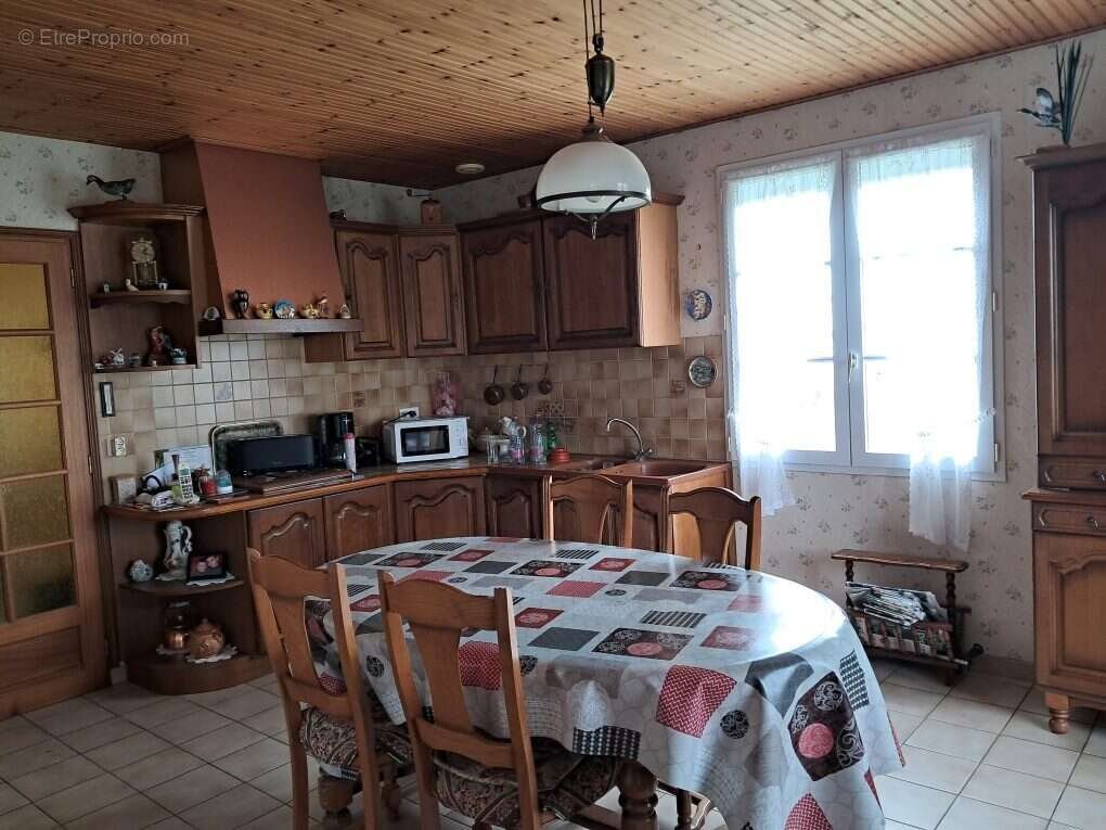 Maison à BOUIN