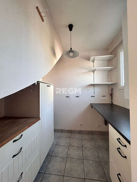 Belle maison rénovée par un architecte de 145 m2 habitable (210 m2 au sol) sur un terrain de 555 m2  - DPE en - photo 8