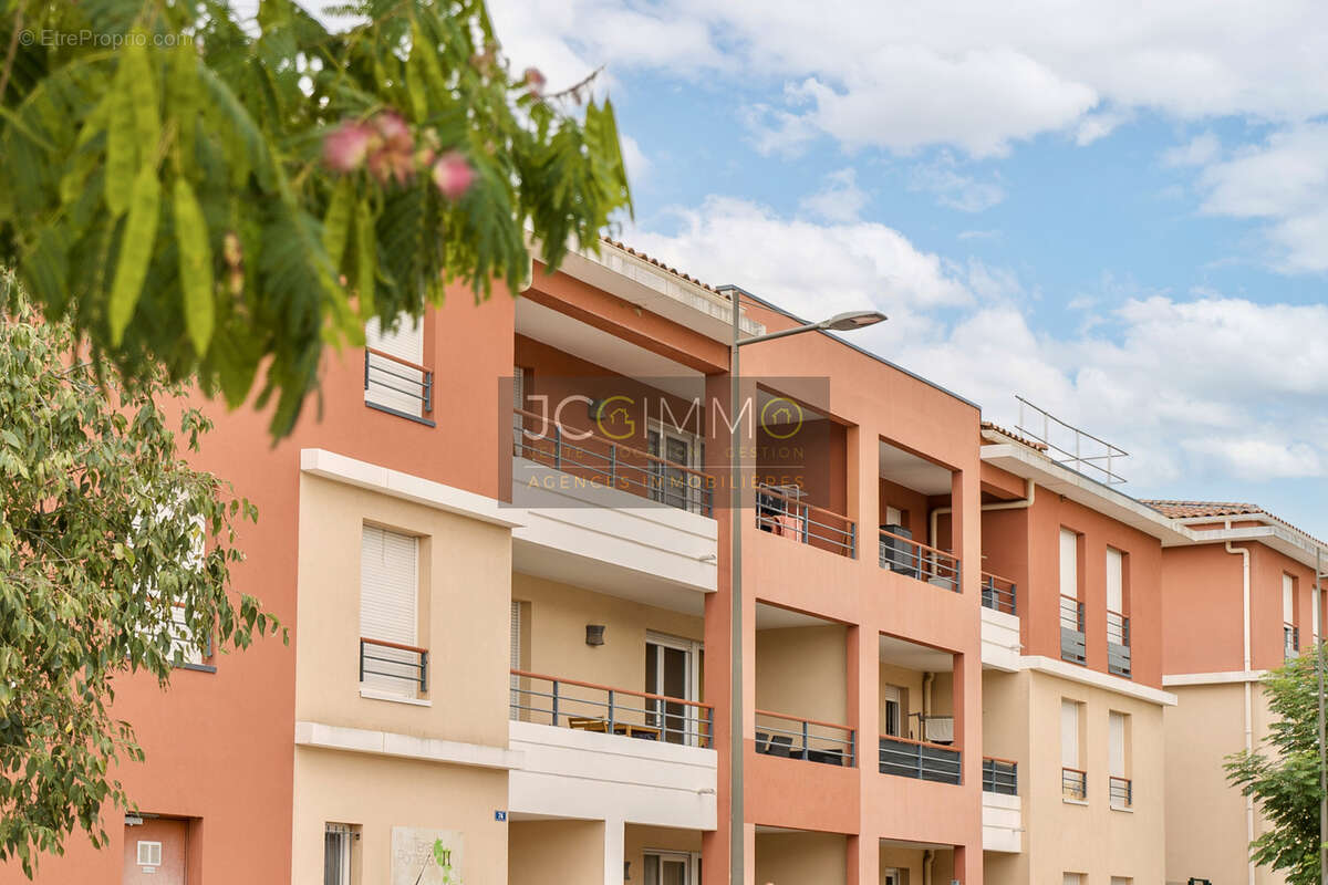 Cuers (les rayols/saint lazare/les bousquets) - appartement t3 - terrasse+ balcon - 2 places de parking - - photo 14