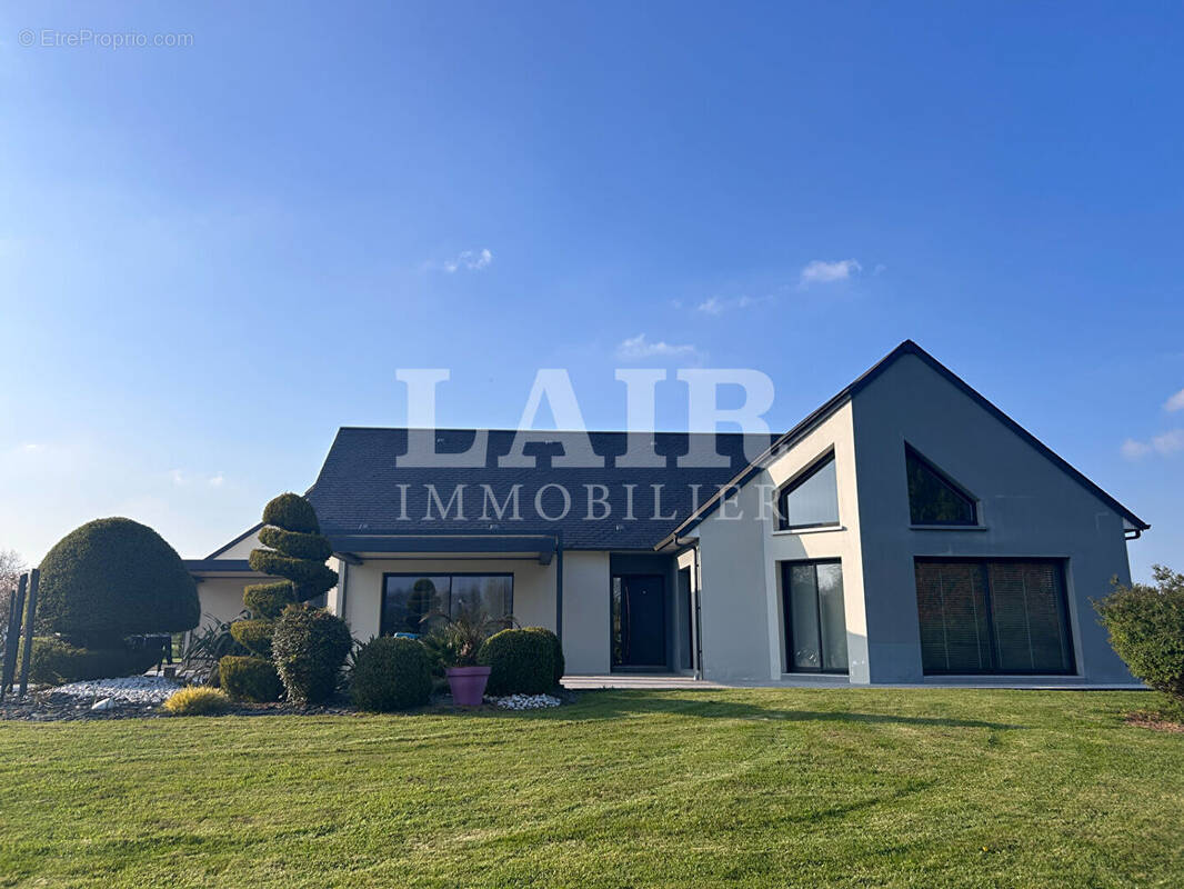 Maison à BELLOU-EN-HOULME